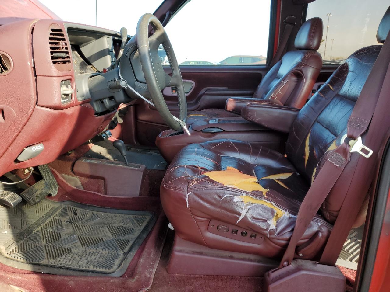 1995 Chevrolet Suburban K1500 VIN: 1GNFK16K9SJ434750 Lot: 54223075