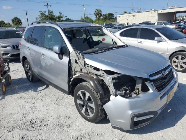  SUBARU FORESTER 2017 Gray