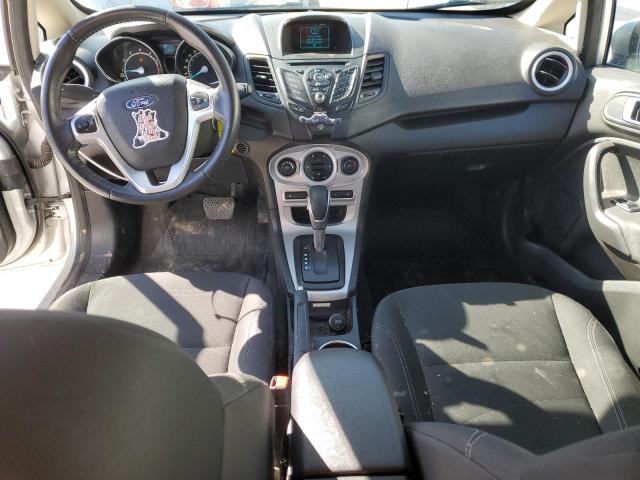  FORD FIESTA 2016 Серебристый