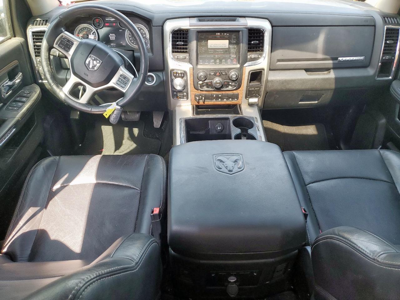 2015 RAM 1500 - Image 8