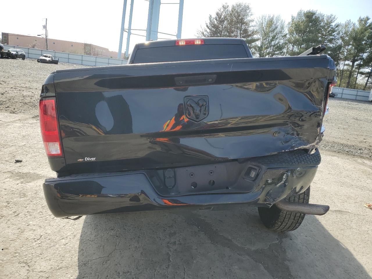 2018 Ram 1500 St VIN: 1C6RR7FG6JS212988 Lot: 51281975