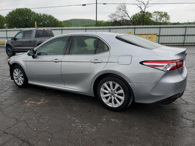  TOYOTA CAMRY 2018 Серебристый