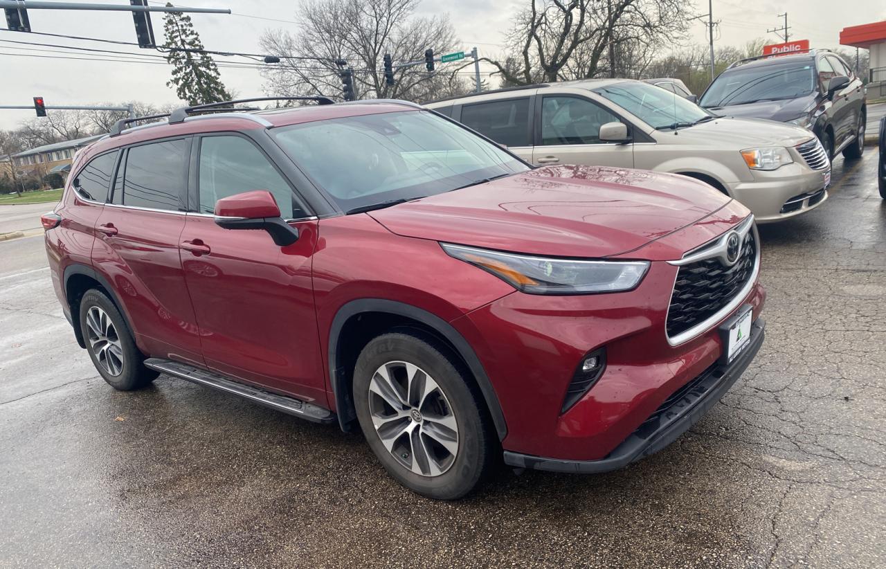 2022 Toyota Highlander Xle იყიდება Wheeling-ში, IL - Normal Wear