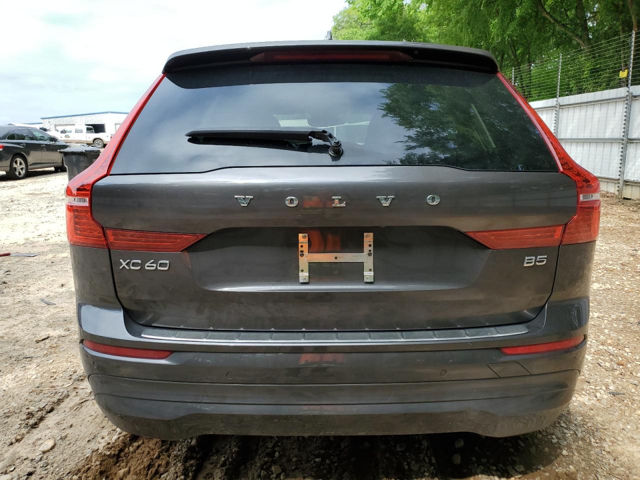 2022 Volvo Xc60 B5 Momentum VIN: YV4L12DKXN1941097 Lot: 54696955