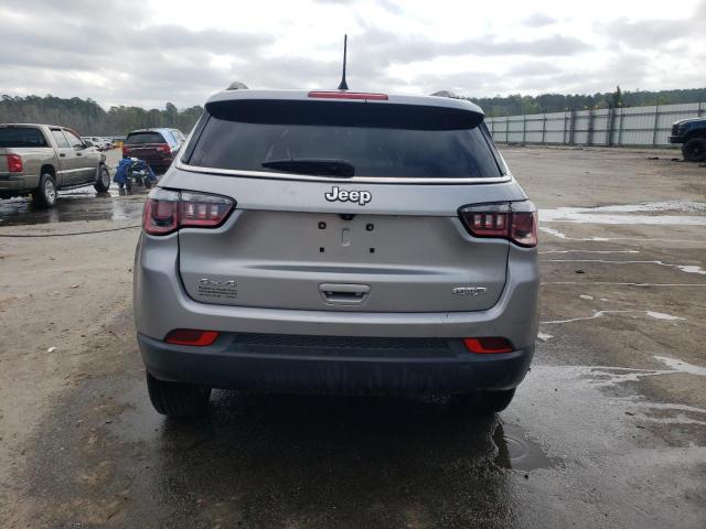  JEEP COMPASS 2019 Srebrny