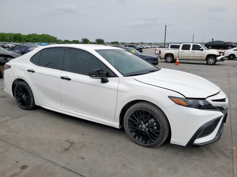  TOYOTA CAMRY 2022 Белы