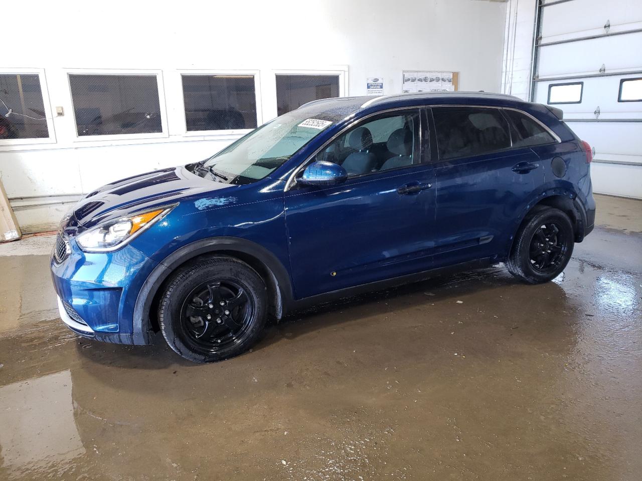 2017 Kia Niro Fe продається в Blaine, MN - Minor Dent/Scratches