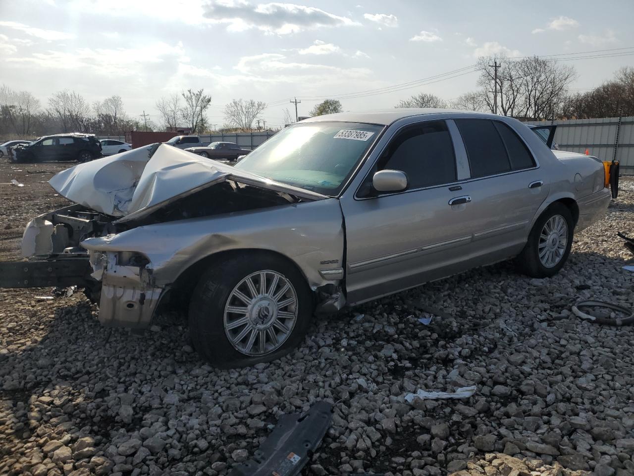 2010 Mercury Grand Marquis Ls en Venta en Chicago Heights, IL - Front End