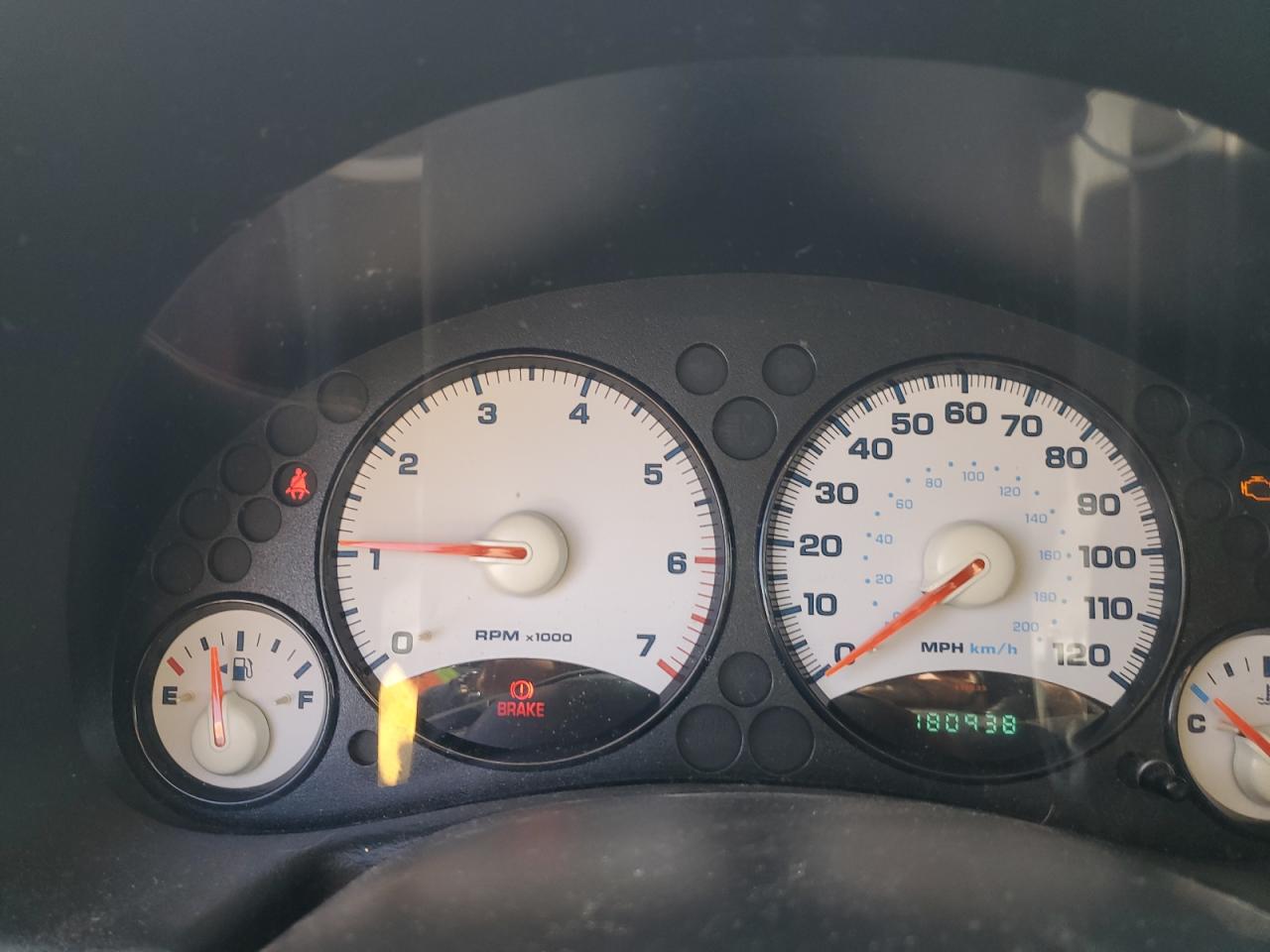 2004 Jeep Liberty Sport VIN: 1J4GK48K04W264631 Lot: 53144595