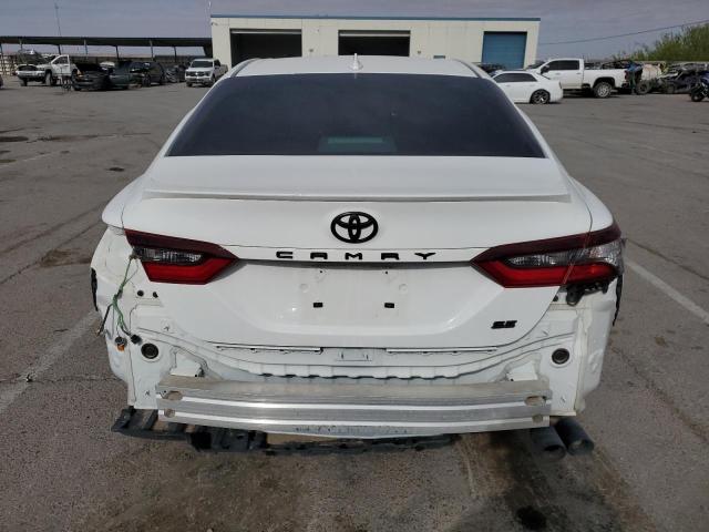  TOYOTA CAMRY 2022 Белый