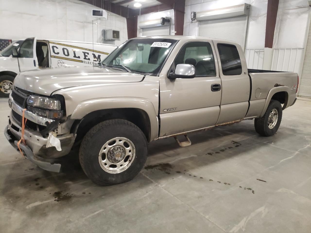 Avon, MN에서 판매 중인 1999 Chevrolet Silverado K2500 - Front End