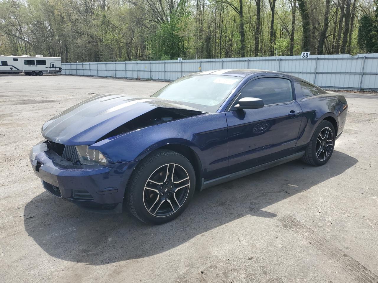 2010 Ford Mustang продається в Glassboro, NJ - Front End