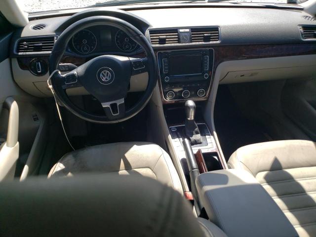  VOLKSWAGEN PASSAT 2012 Сріблястий