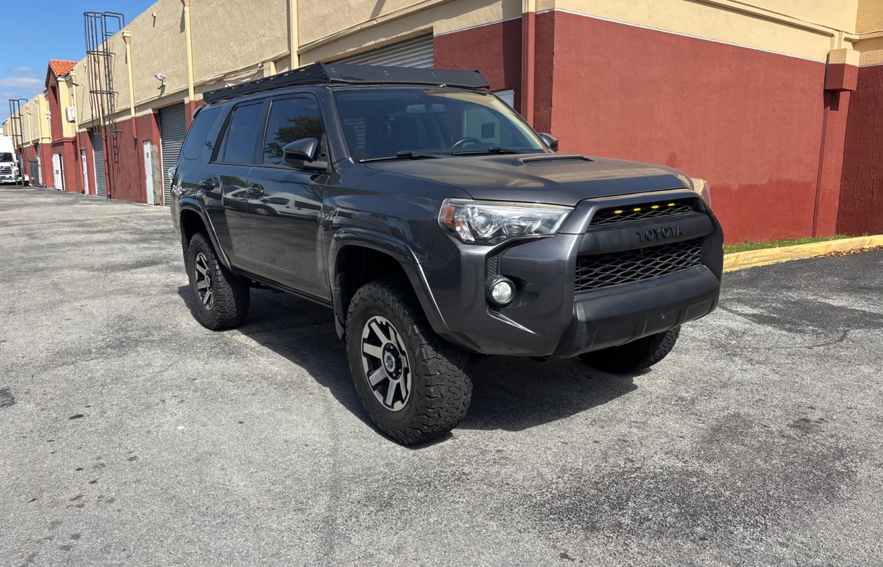2017 Toyota 4Runner Sr5/Sr5 Premium for Sale in Opa Locka, FL - Water/Flood