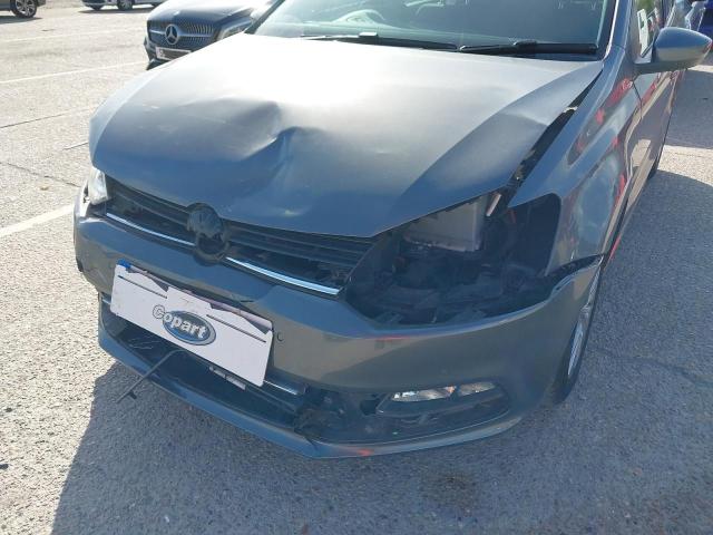 2015 VOLKSWAGEN POLO SE