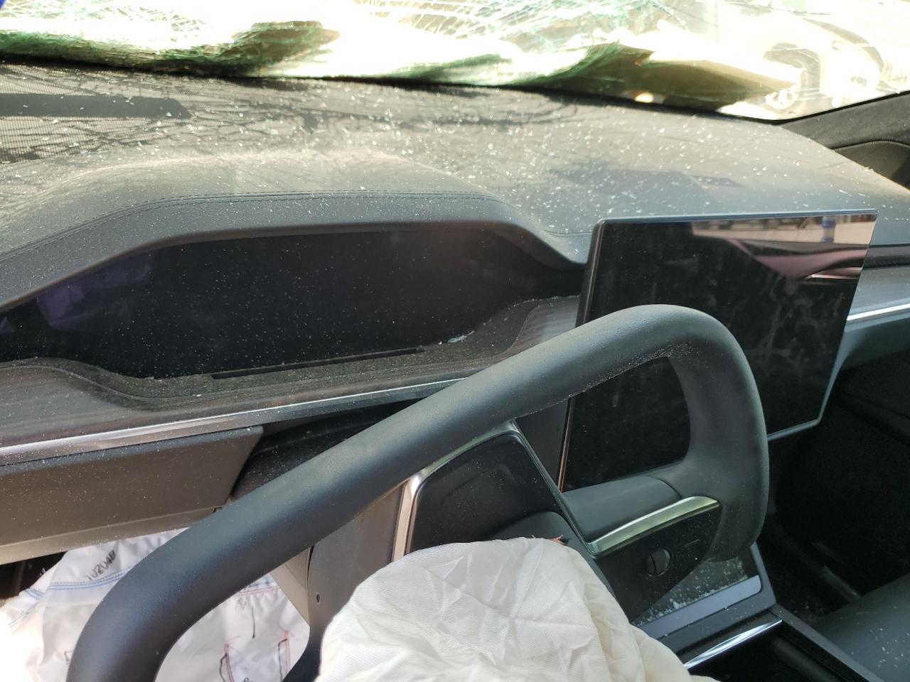 2022 Tesla Model X VIN: 7SAXCBE56NF364313 Lot: 53041075