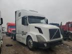 2009 Volvo Vnl Semi Truck for Sale in Elgin, IL - Minor Dent/Scratches