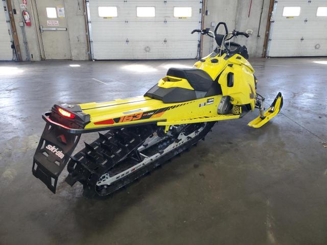 2015 SKIDOO SUMMITX800