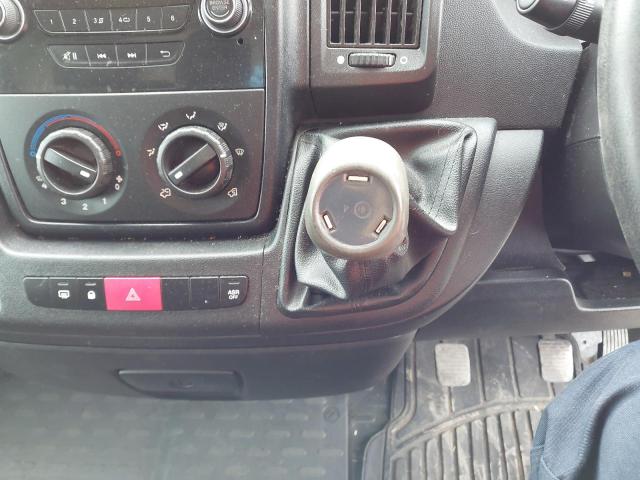 2015 PEUGEOT BOXER 335