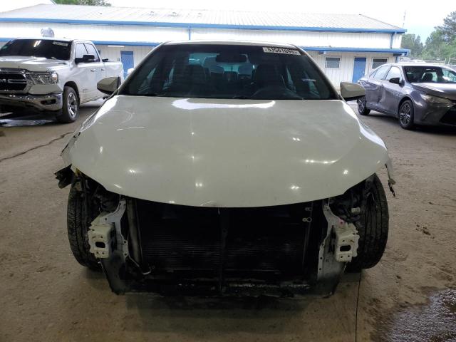 TOYOTA CAMRY 2017 Белы