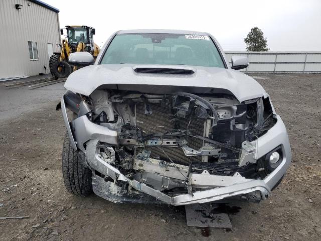  TOYOTA TACOMA 2021 Srebrny