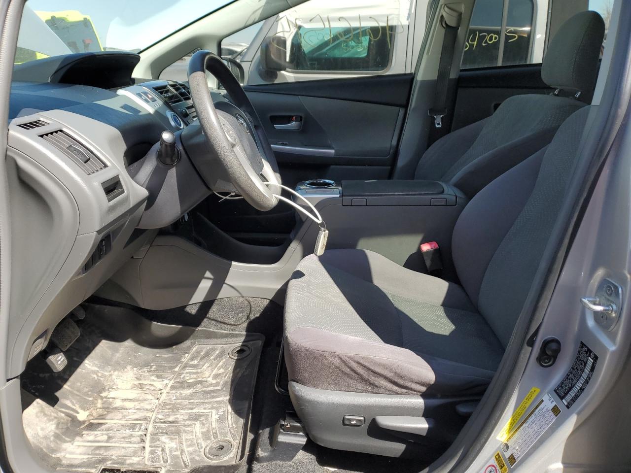 2013 Toyota Prius - Image 7