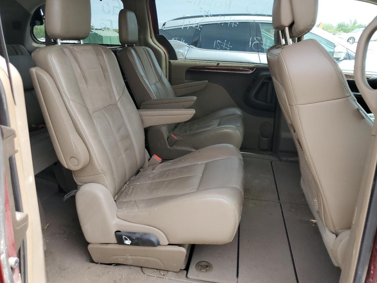 2011 Chrysler Town & Country Limited VIN: 2A4RR6DG3BR714747 Lot: 54141165