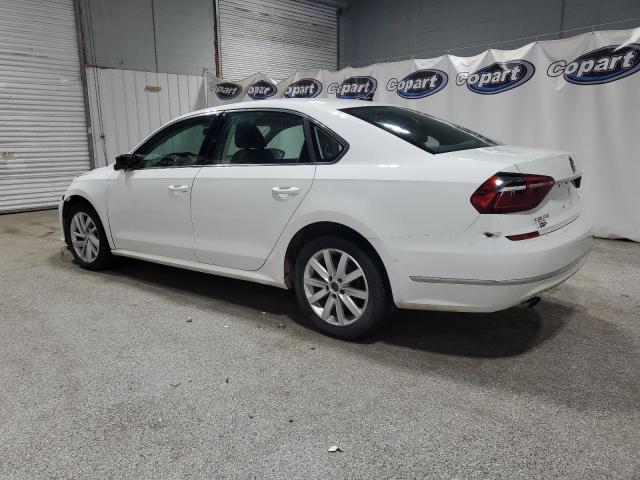  VOLKSWAGEN PASSAT 2018 Biały