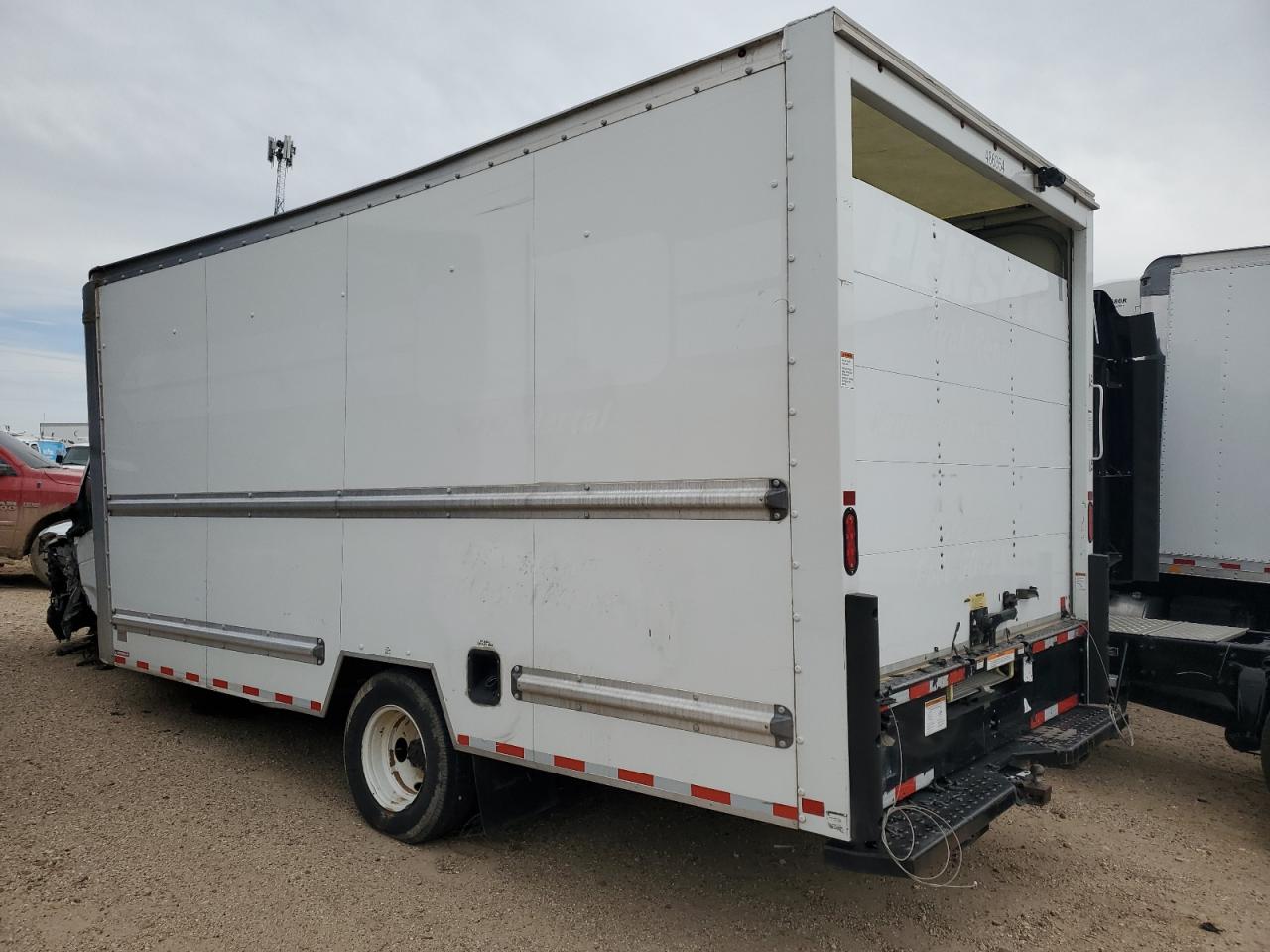 2022 Ford Econoline - Image 2