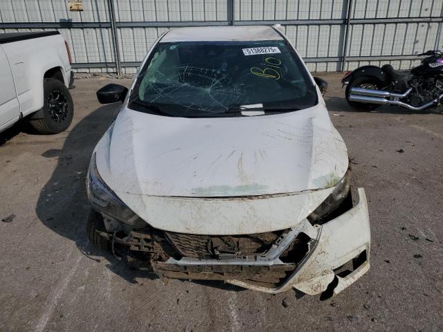  NISSAN VERSA 2020 White