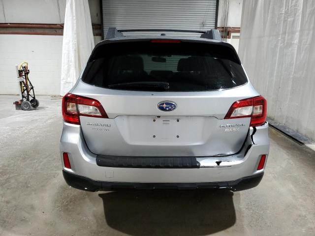  SUBARU OUTBACK 2015 Srebrny