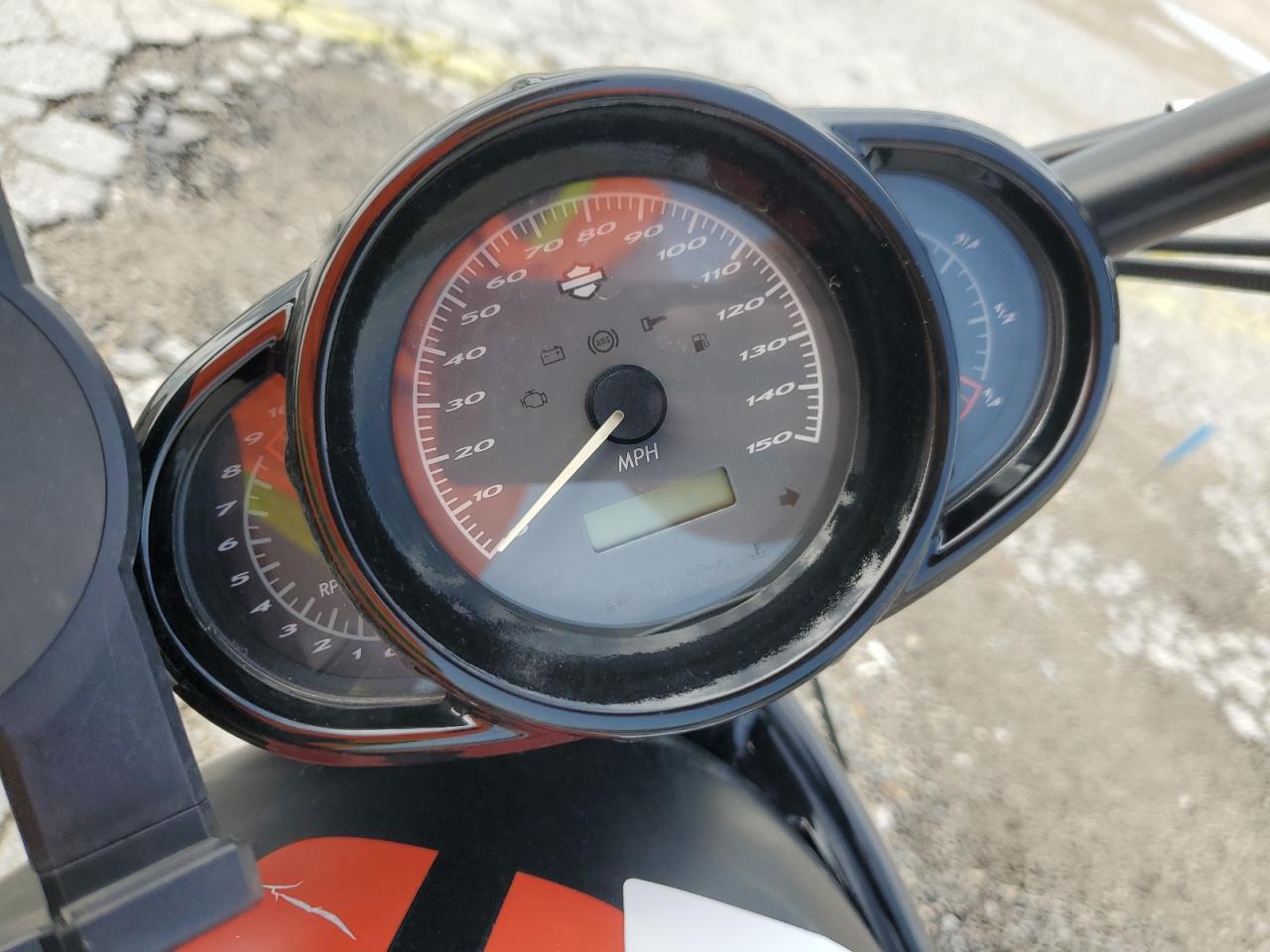 2013 Harley-Davidson Vrscdx Night Rod Special VIN: 1HD1HHH11DC809759 Lot: 54360195