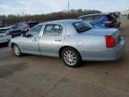 Louisville, KY에서 판매 중인 2010 Lincoln Town Car Signature Limited - Front End