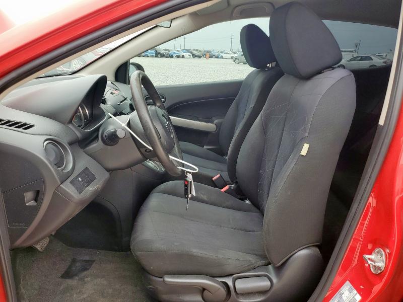  MAZDA 2 2014 Красный