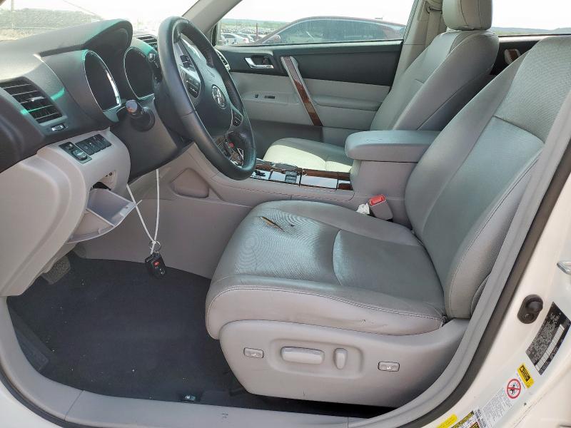  TOYOTA HIGHLANDER 2013 Білий