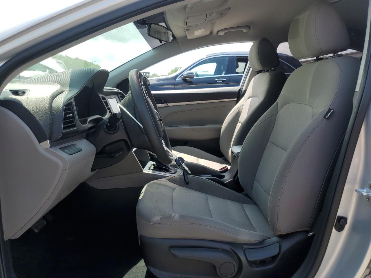 2019 Hyundai Elantra Se VIN: 5NPD74LF4KH477167 Lot: 55299735