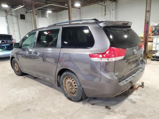 2013 TOYOTA SIENNA 