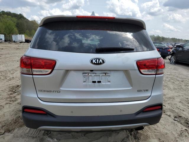  KIA SORENTO 2017 Srebrny