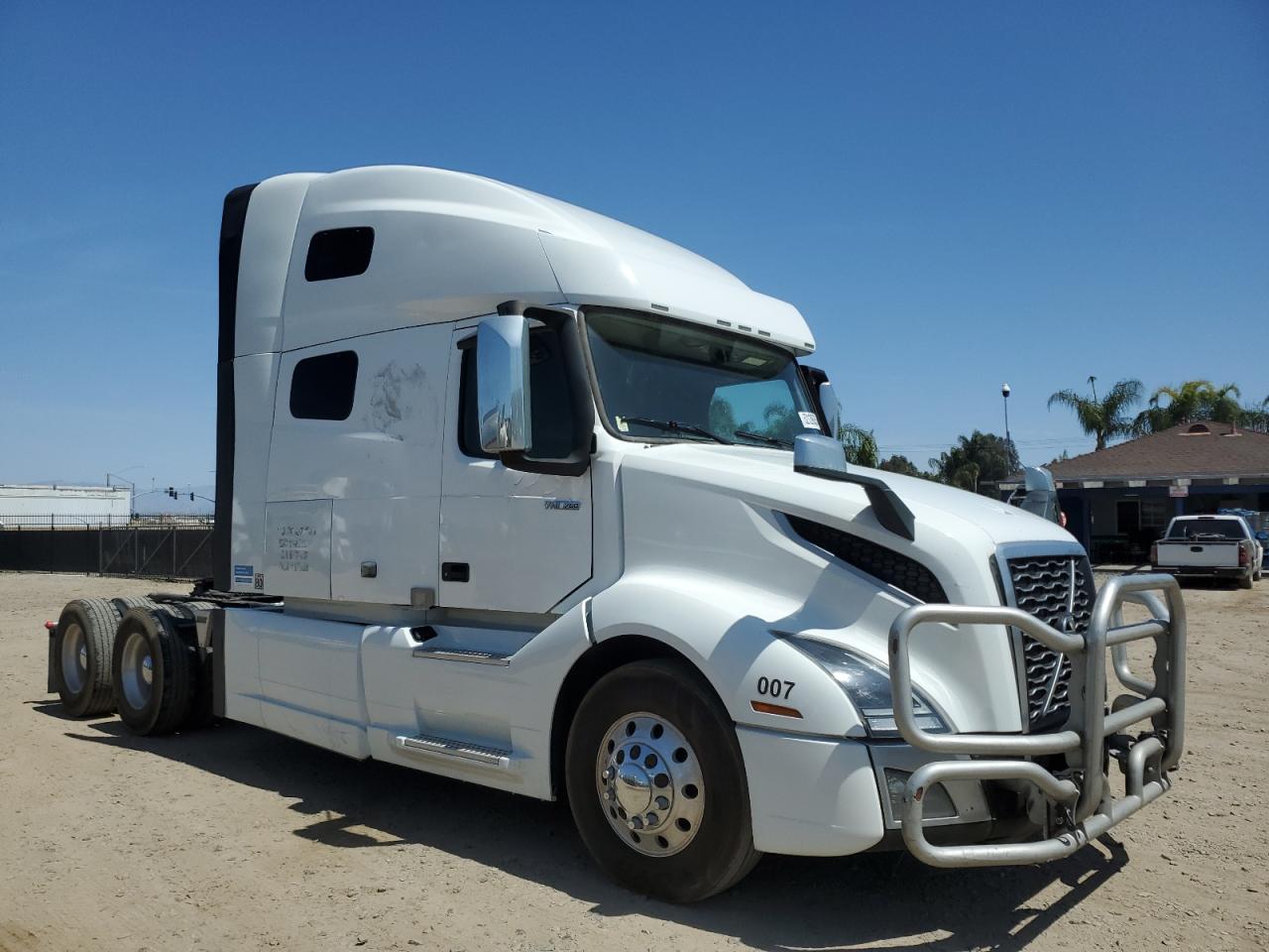 2020 Volvo Vnl Semi Truck for Sale in Colton, CA - Normal Wear