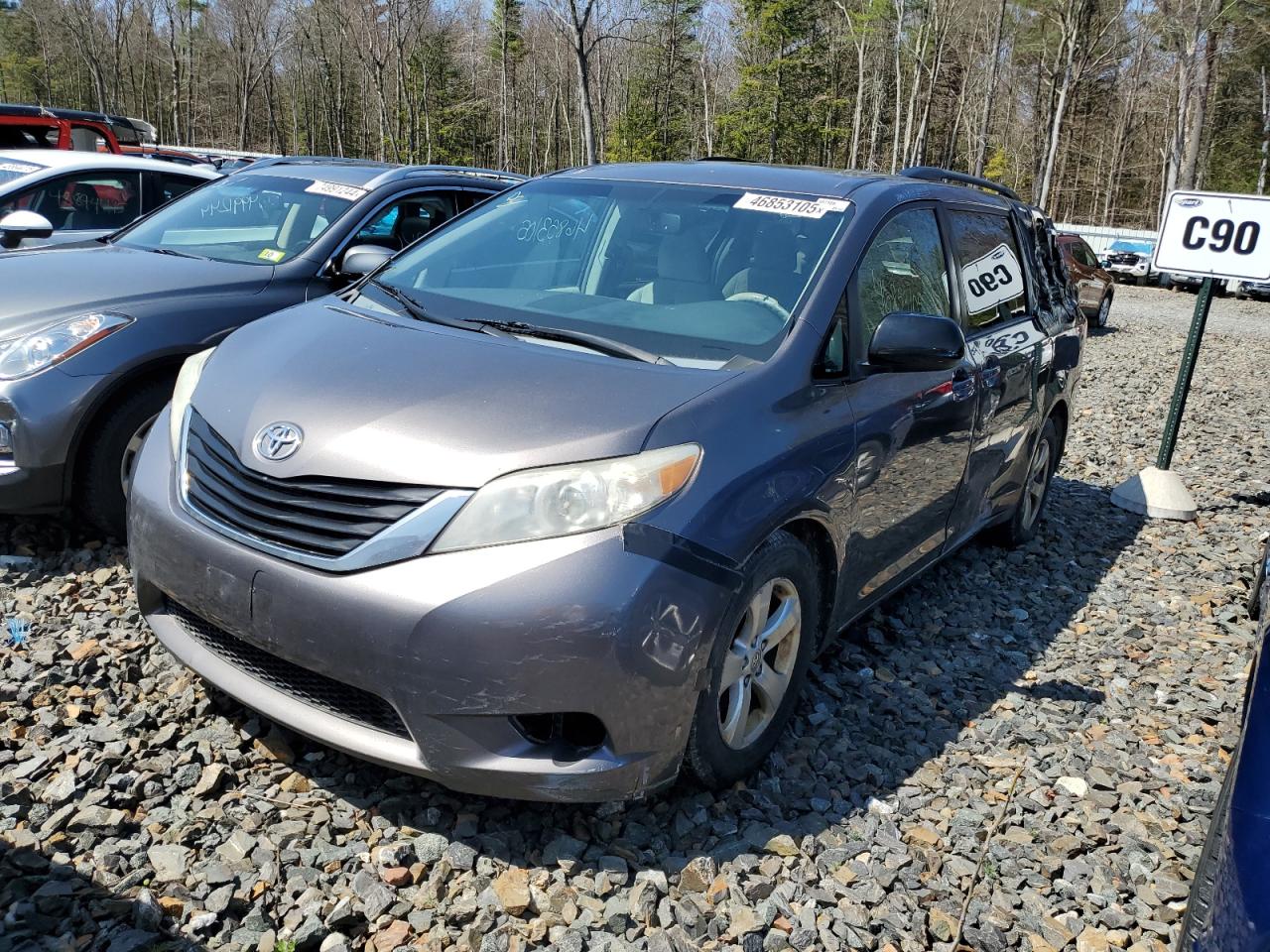 2013 Toyota Sienna Le for Sale in Candia, NH - Side