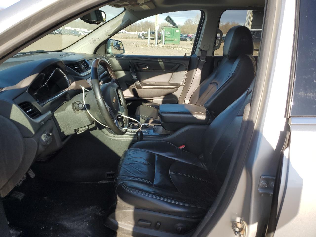 1GNKVHKD5FJ295325 2015 Chevrolet Traverse Lt