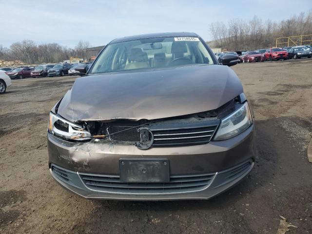 Sedans VOLKSWAGEN JETTA 2014 Brown