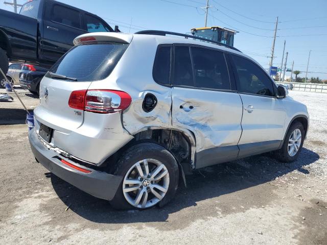  VOLKSWAGEN TIGUAN 2017 Srebrny