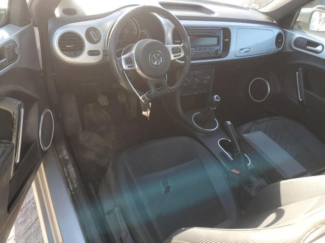 Hatchbacks VOLKSWAGEN BEETLE 2015 Srebrny
