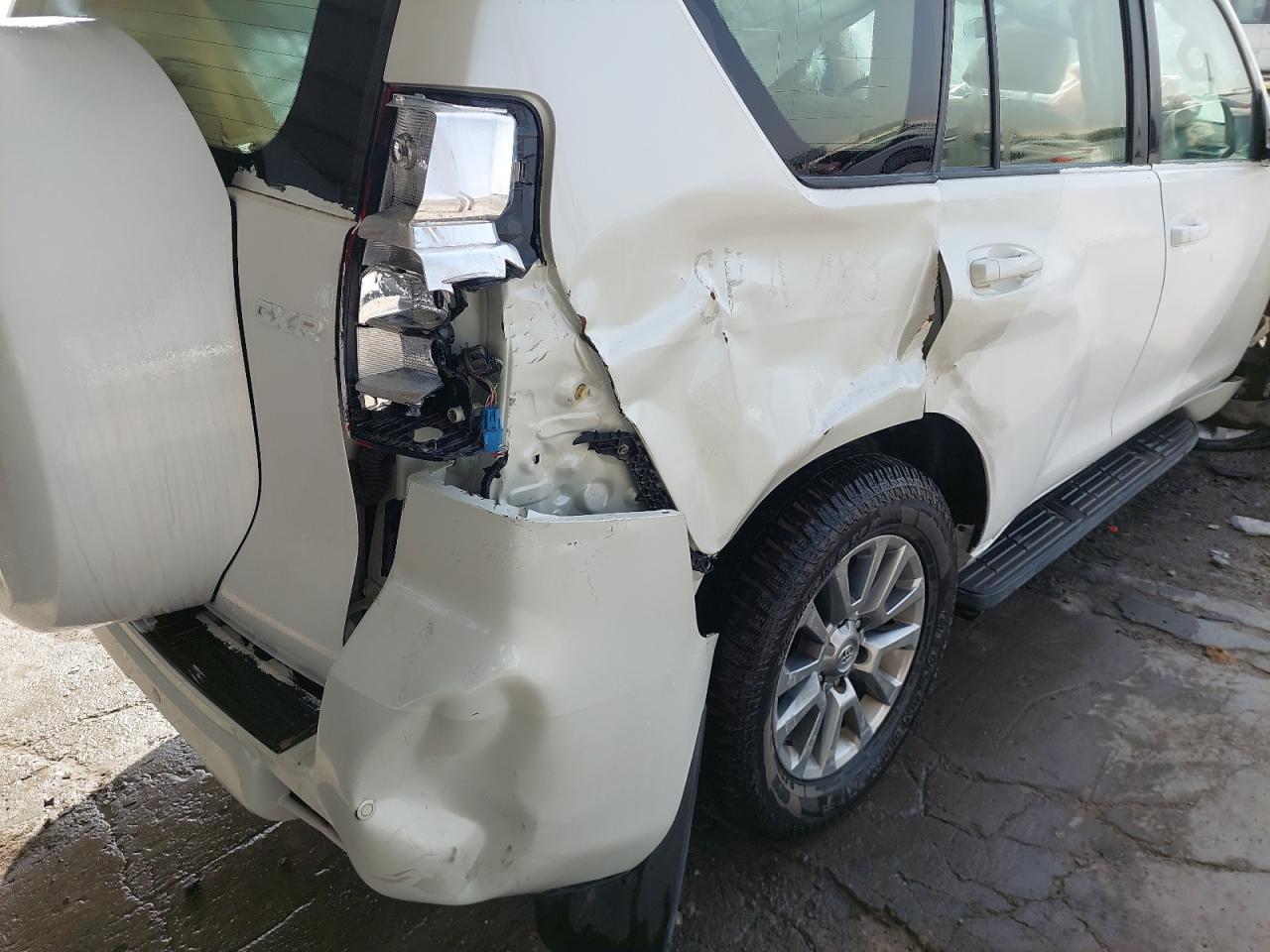 JTEBU3FJ6JK138030 - 2018 Toyota PRADO - #undefined