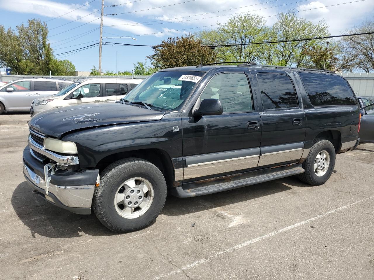 2003 Chevrolet Suburban K1500 for Sale in Moraine, OH - Front End