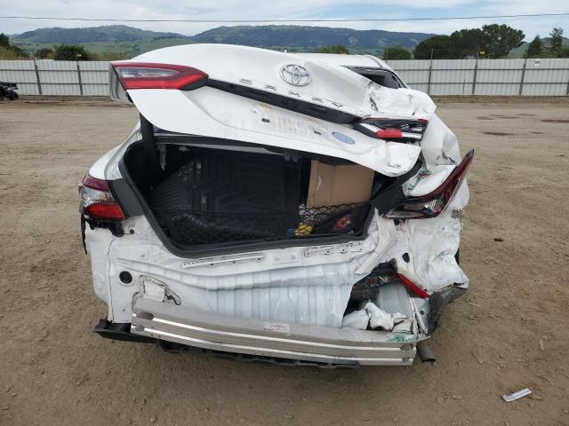  TOYOTA CAMRY 2022 Biały