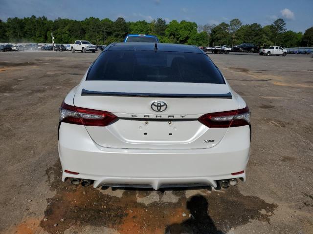  TOYOTA CAMRY 2019 Biały