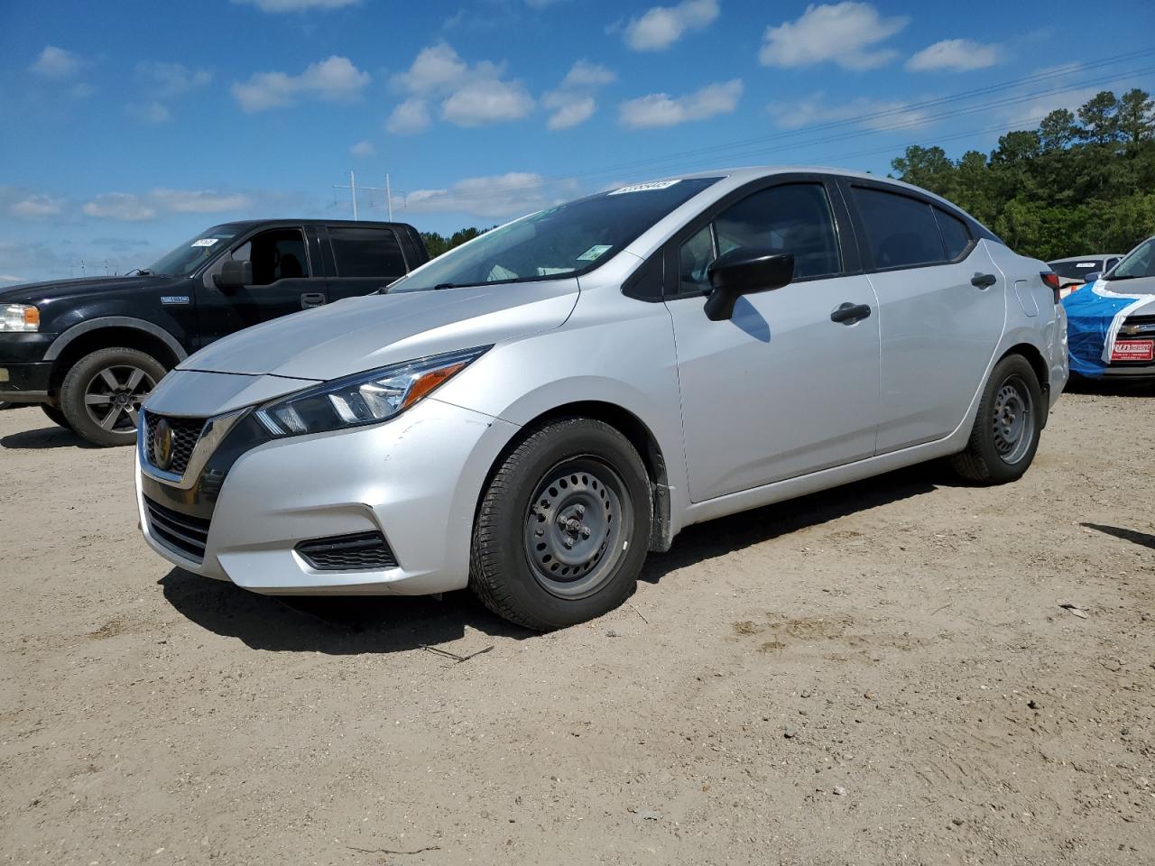 2020 Nissan Versa S zu verkaufen in Greenwell Springs, LA - Minor Dent/Scratches