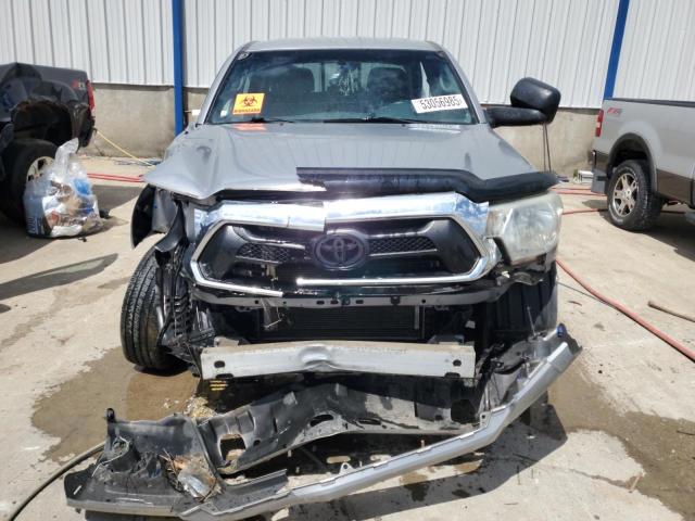  TOYOTA TACOMA 2015 Серебристый